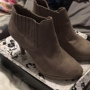 Woman Tan booties